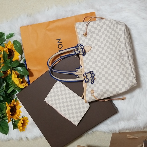 Louis Vuitton Handbags - ❤️SOLD❤️Louis Vuitton Neverfull MM Damier Azur